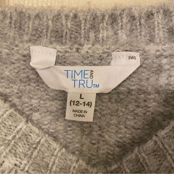 Time and Tru Gray and Purple Patterned Sweater - Picture 5 of 7